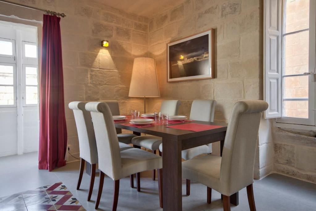 Vallettastay - Orangerie Two Bedroom Apartment 402 Bagian luar foto